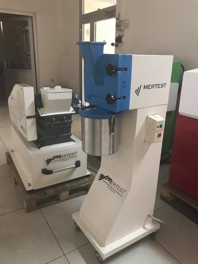 Laboratory Type Knife Mill LB 160